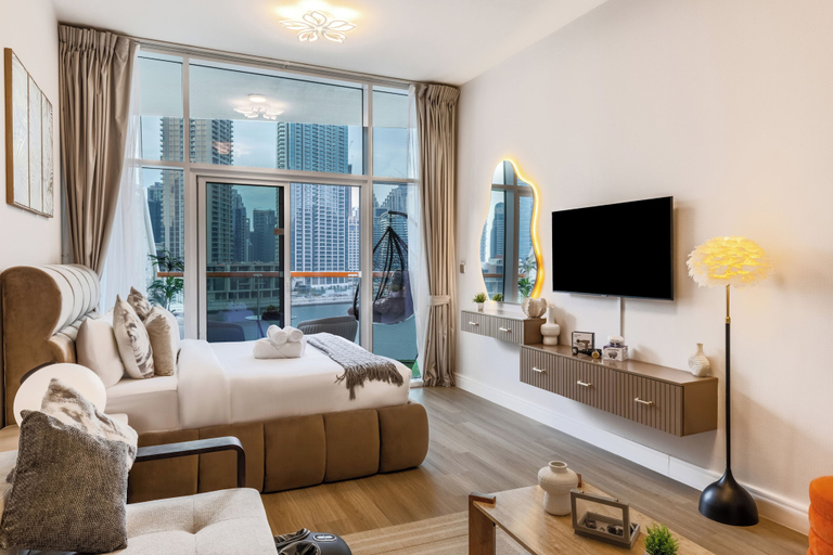 Room 4, Gogoto Lux Studio Canal & Burj View, Dubai