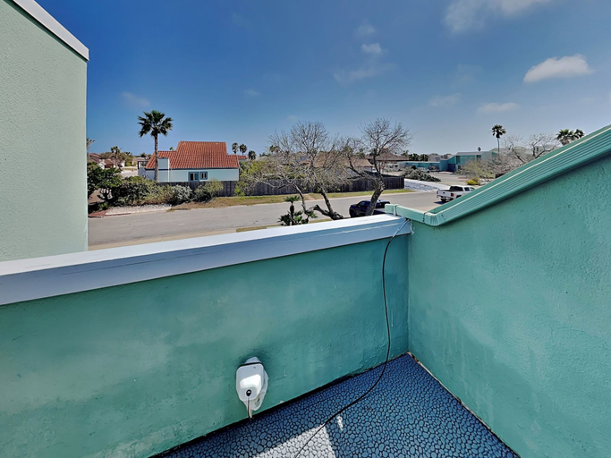 Sport & Beauty, Cozy Coastal Repose by Silver Sands Vacation Rentals, Nueces