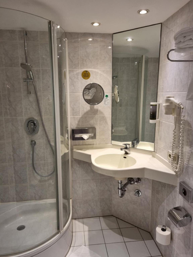 Bathroom 3, MINGA hotel, München