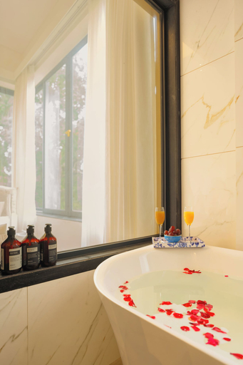 Interior 5, ELIVAAS Purosol 3BHK Pool Villa, North Goa
