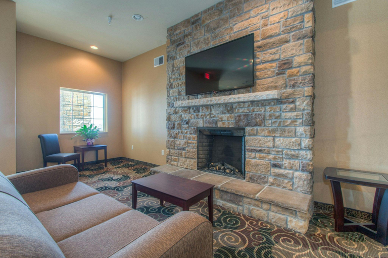 Public Area 2, Cobblestone Inn & Suites - Wray, Yuma
