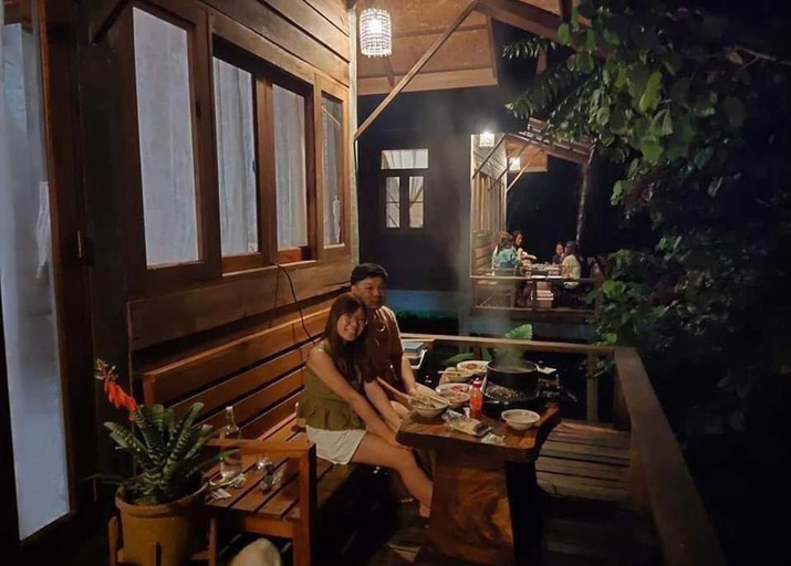 Food & Drinks, บ้านวารีชีวา WareeCheewa, K. Sri Nakarin