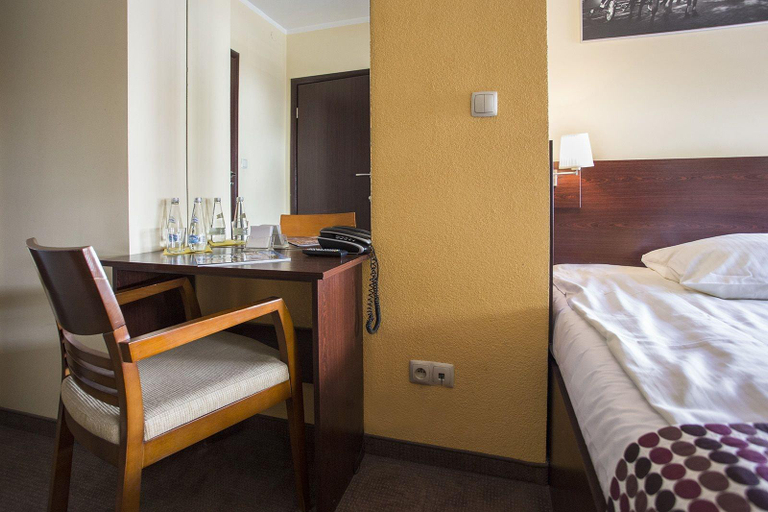 Bedroom 2, Atlantic Aparthotel, Kraków City