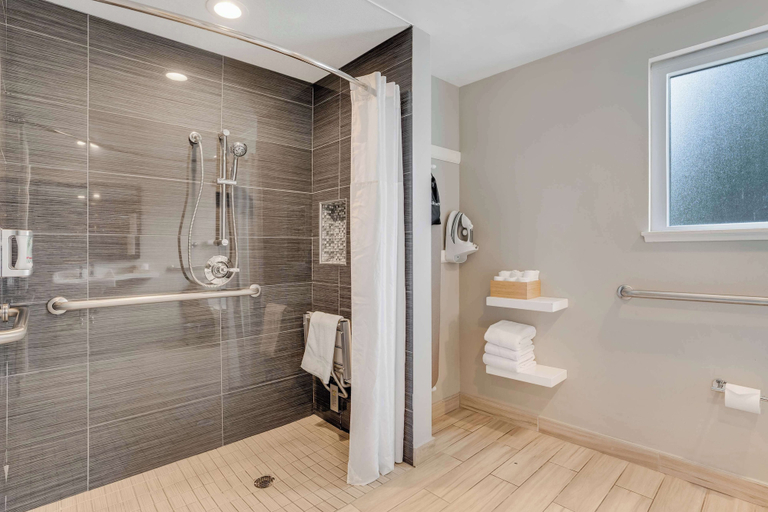 Bathroom 5, Sather Berkeley, SureStay Collection by Best Western, Alameda