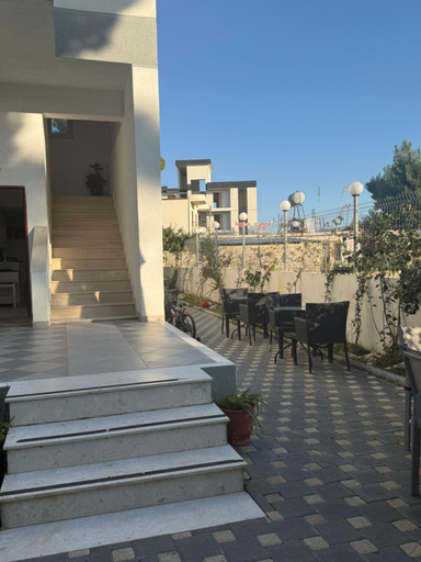 4, Blue Pines Villa, Vlorës