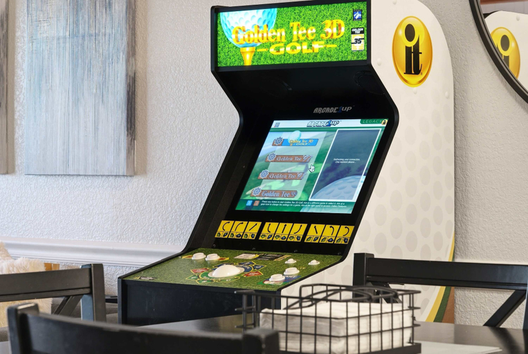 Game room, Branson Breeze Escape, Taney