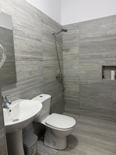 2, Blue Pines Villa, Vlorës