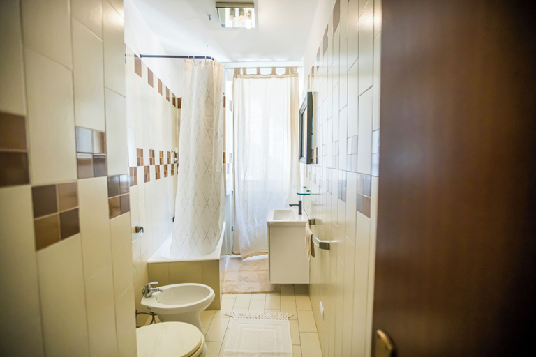 Bathroom 4, Casa Caramello, Como