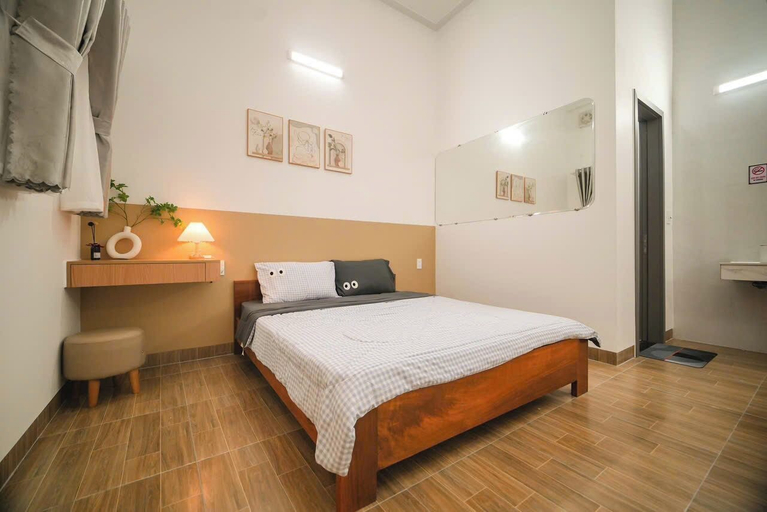 Room 4, Moon's House, Phù Cát