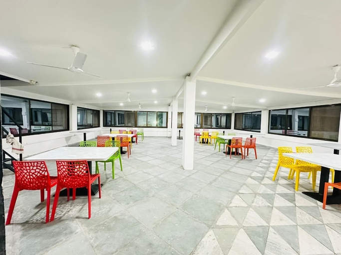 Dining 2, ParNam Hotel, Raigarh