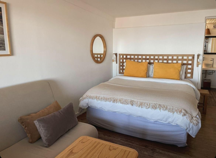 Room 3, Playa Luna Roja, General Pueyrredón