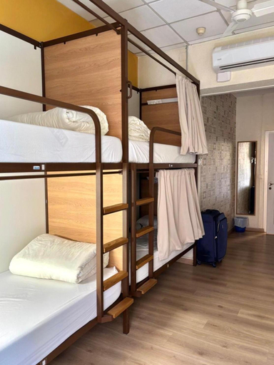 Bedroom 3, Itaca Hostel, Barcelona