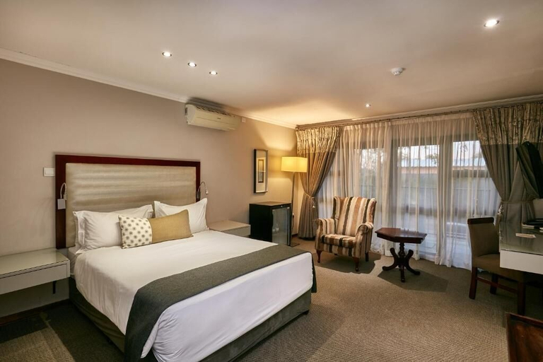 Room 5, Golden Crystal Hotel, Gaborone