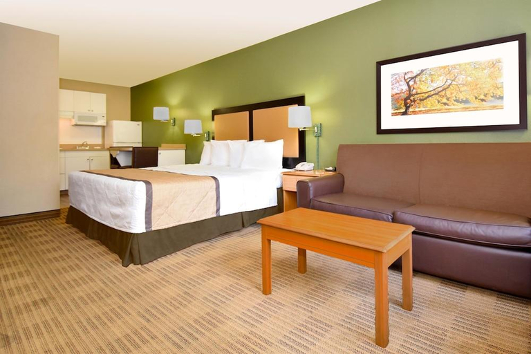 Bedroom 3, Orange County – Brea, Orange