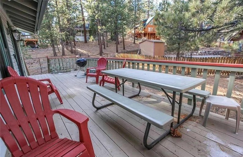 BBQ/picnic area, Lakeview Haven- Luxury Retreat, San Bernardino