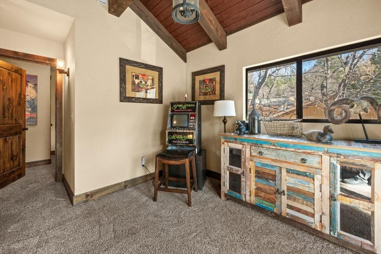 Interior, Black Bear Lodge at Moonridge, San Bernardino