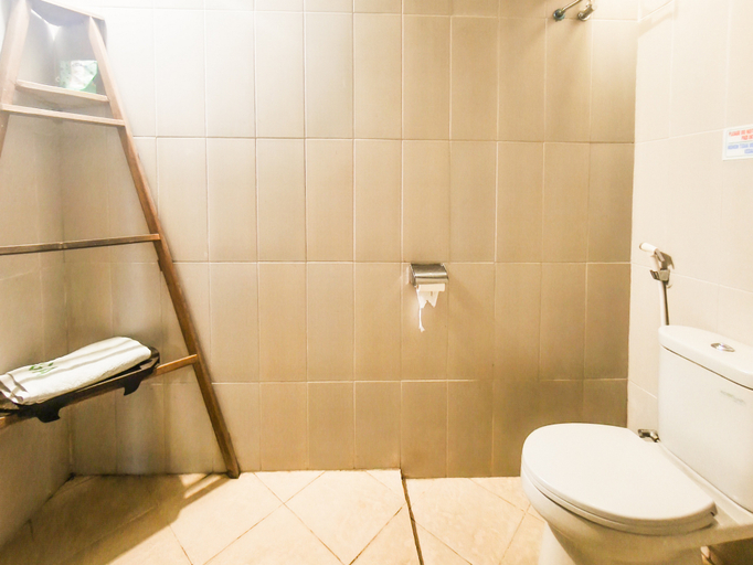 Bathroom 4, The Lavana Green Asri Cottage, Lombok