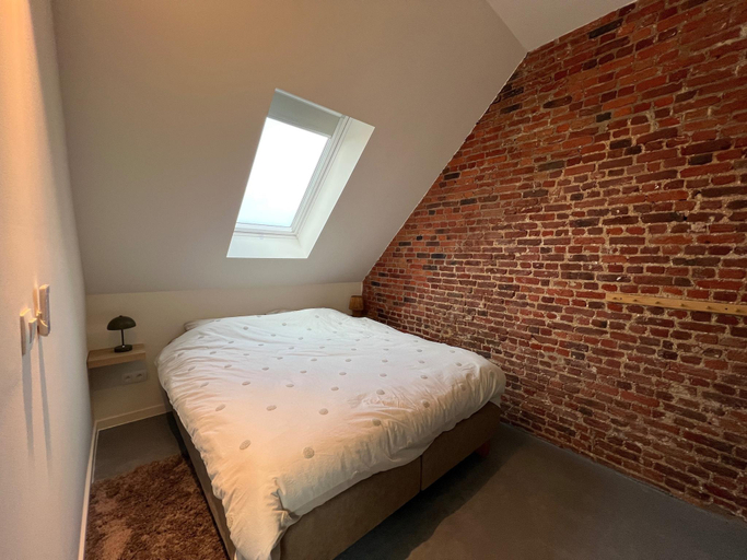 2, Apartment for 4 guests in Bree, Hainaut