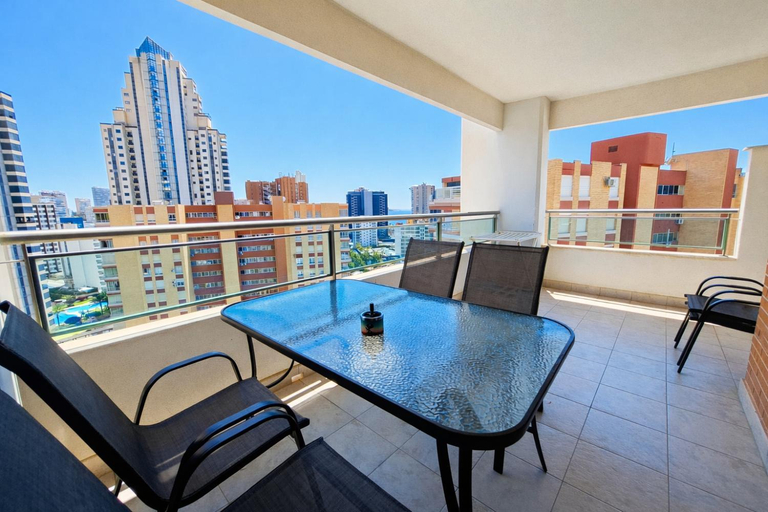 Sport & Beauty 2, Torre Sol Lux Apartment 12 floor , free parking,, Alicante