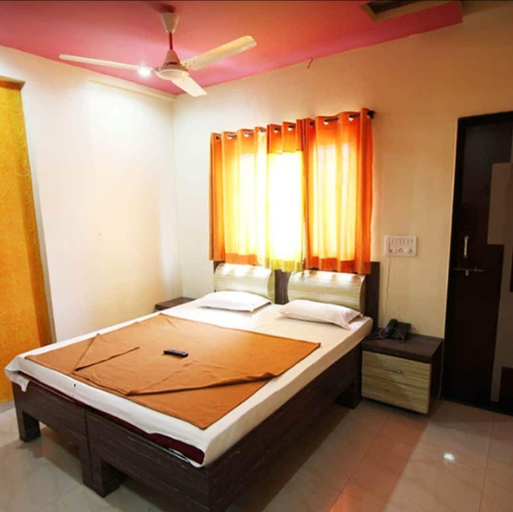 Room 4, Mukund vinod garden, Mathura