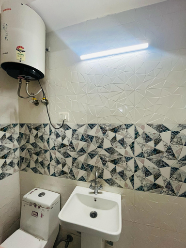 Bathroom, Roomshala 045 Galaxy Noida 35, Gautam Buddha Nagar