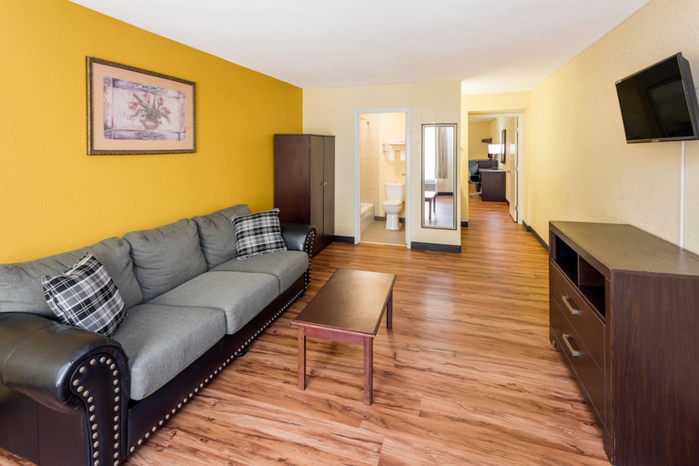 Others 5, Days Inn by Wyndham Madison, Morgan