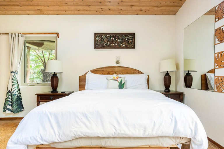 Bedroom, Hale Kumu La'au- A'a, Hawaii