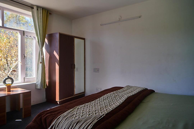 2, Hostelgia Manali, Kullu