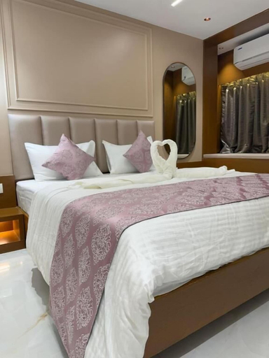 Room 5, Hotel Shloka, Thane