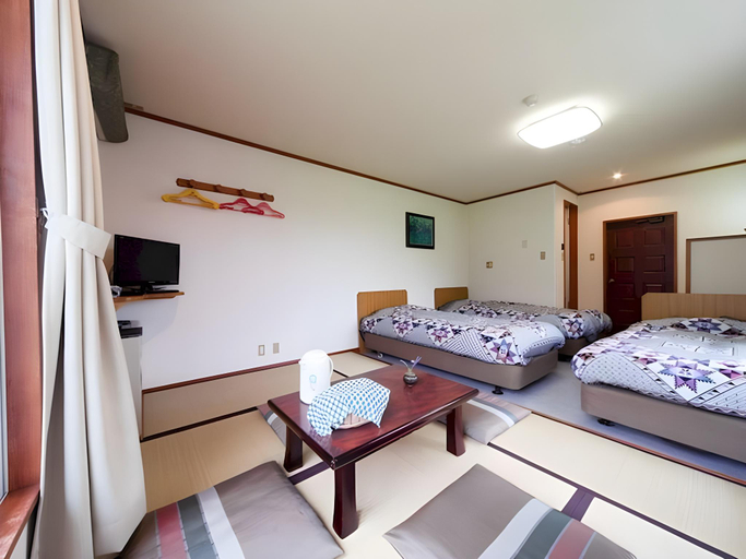 Bedroom 4, Alpenblick Iriyamato, Hakuba