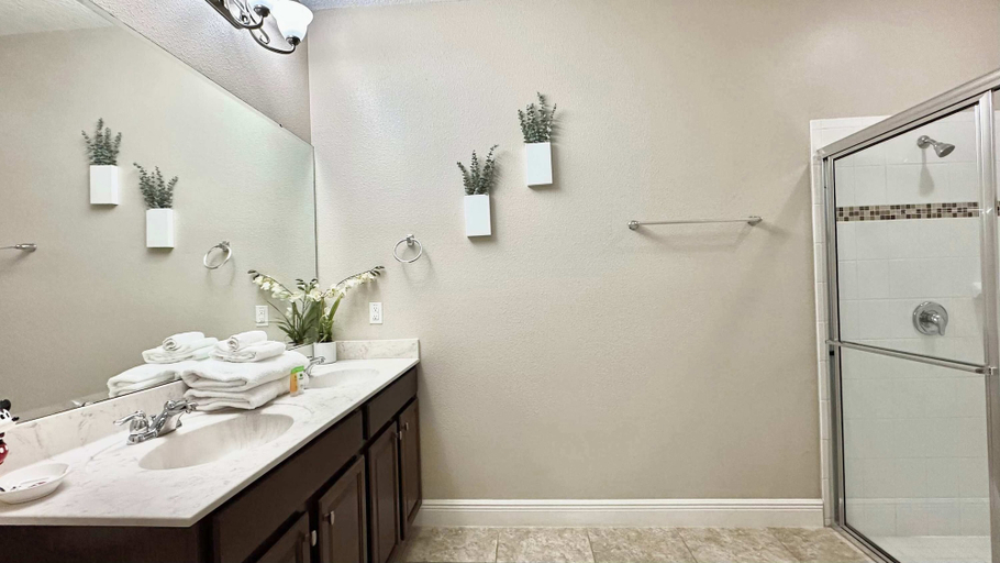 Bathroom, The Magic Hideaway at Solterra, Polk