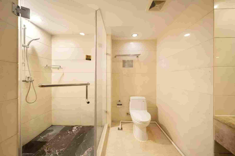 Bathroom 2, Shanghai Riverview Hotel Bund Store, Suzhou