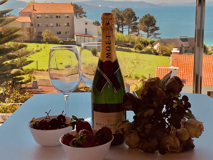Food & Drinks 5, CANELAS CLASS con AMPLIAS TERRAZAS, Pontevedra