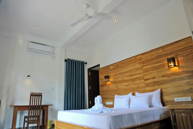Room 3, cormorant bath, Tangalle