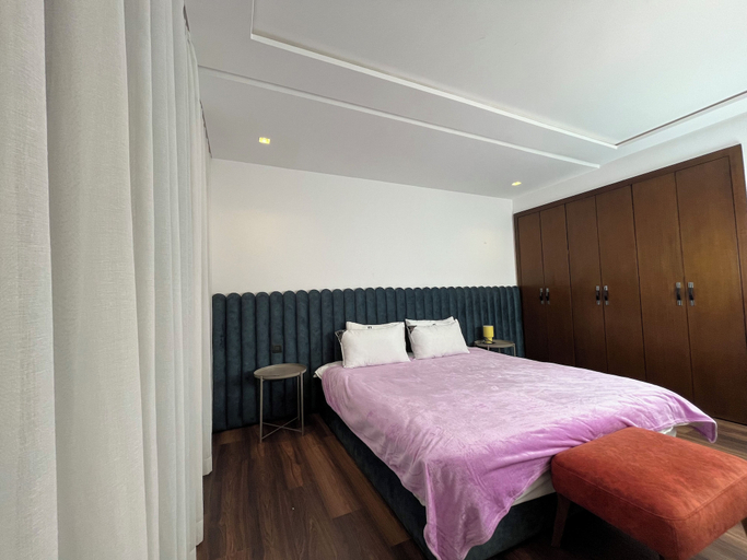 Room 5, Seafront Luxury Villa with Amazing pool, Casablanca