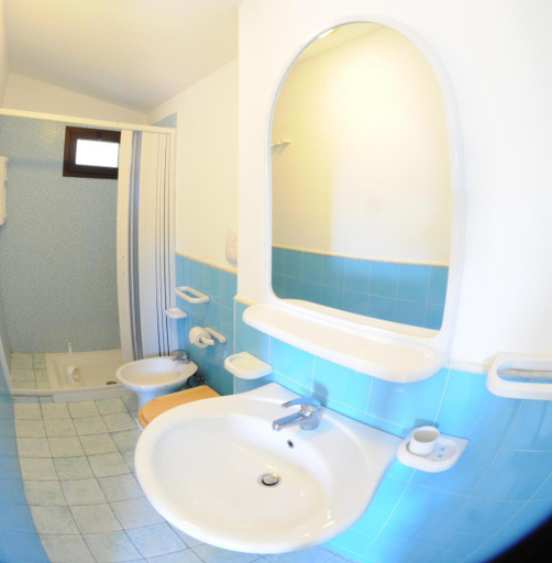 Bathroom 4, Villaggio Santo Stefano, Foggia