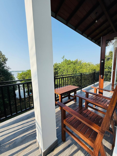 Exterior 5, cormorant bath, Tangalle