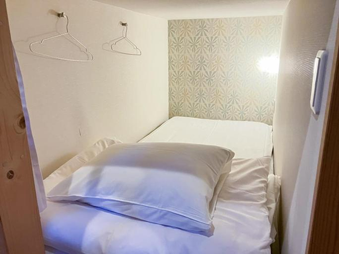 Bedroom 2, Cafe&Hostel Kimitoichigo, Osaka