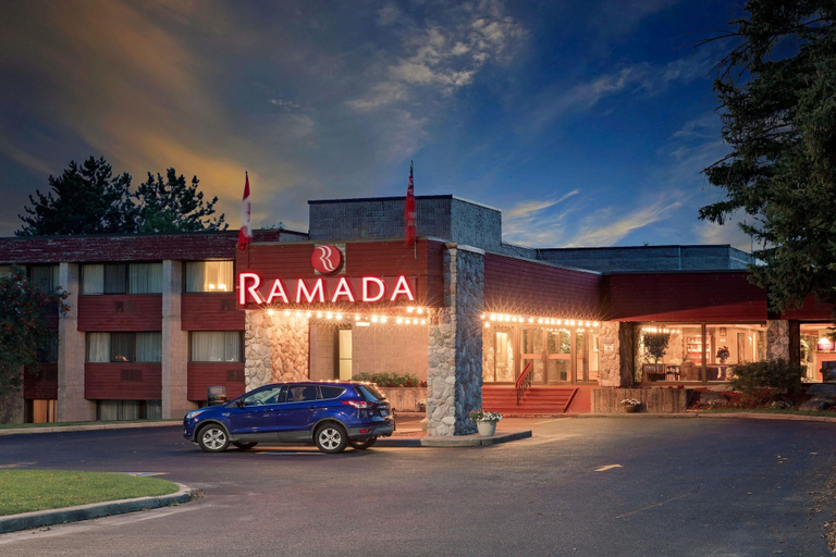 Exterior & Views, Ramada by Wyndham Pinewood Park Resort North Bay, Nipissing