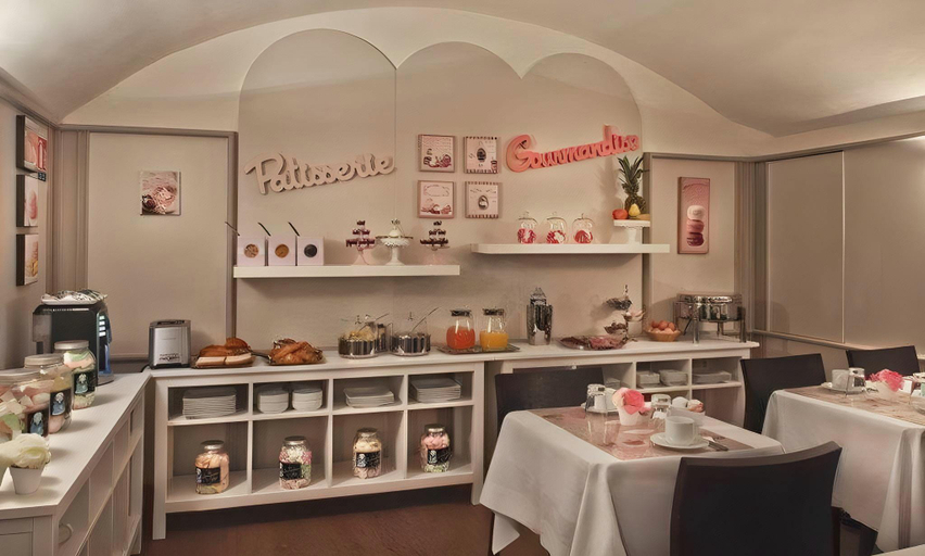 Food & Drinks 5, Hotel Elysees Paris, Paris