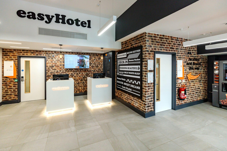 Food & Drinks 5, easyHotel Milton Keynes, Milton Keynes