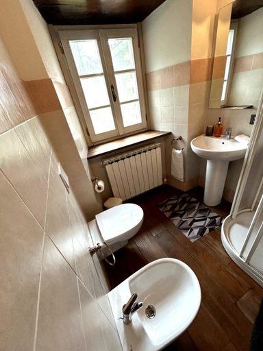 Bathroom 4, IL PIANETTO, Lucca