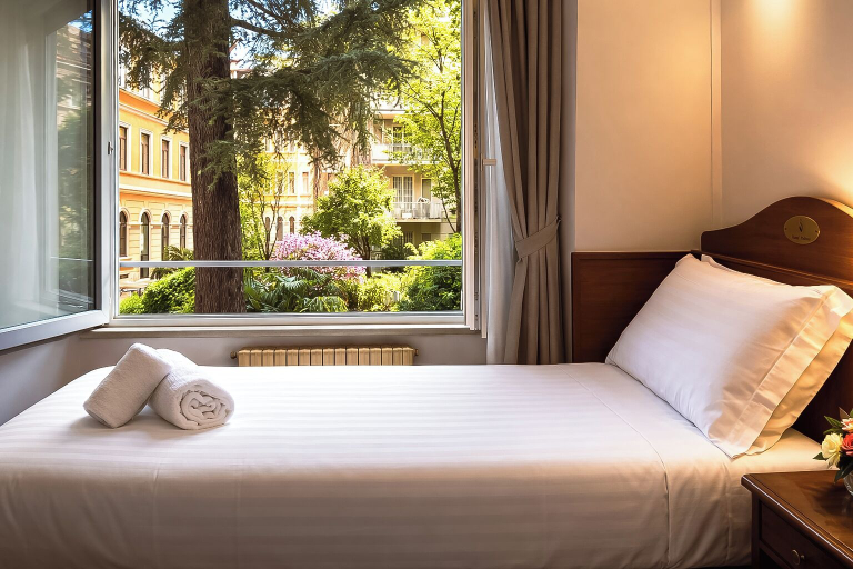 Bedroom 4, Hotel Pavone, Milano