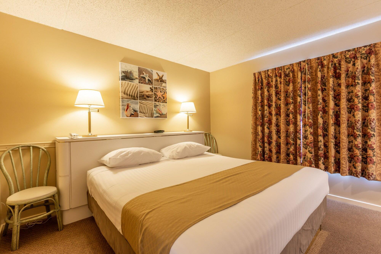 Bedroom 2, Wild Dunes Inn, Cape May