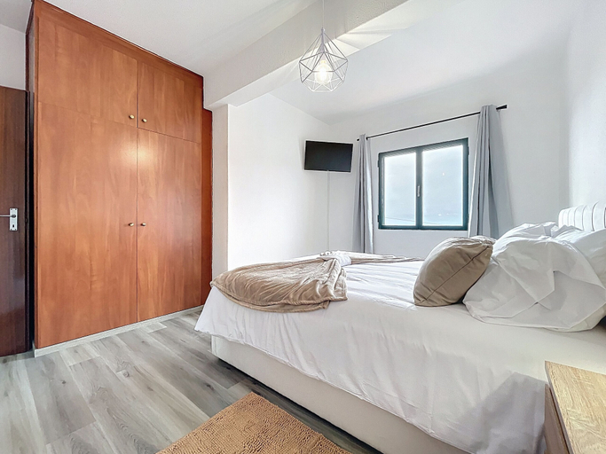 Room 4, Starfish Apartment by Atlantic Holiday, Calheta