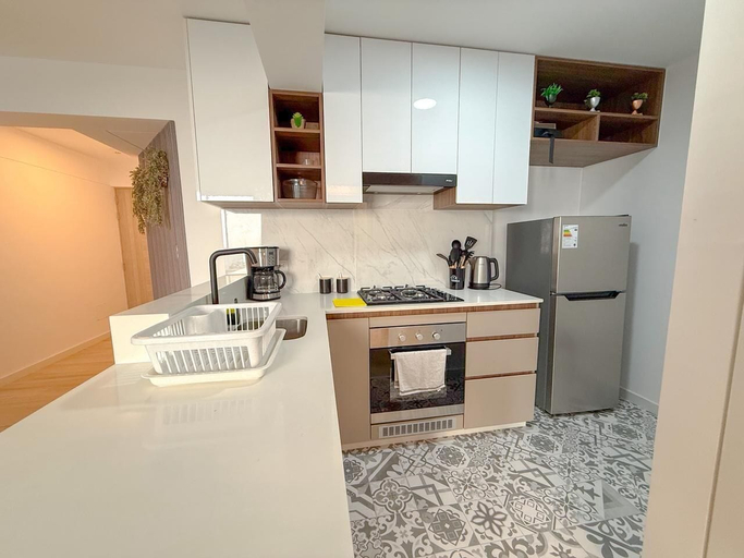 Private kitchen, San Isidro financial district stay (404), Lima