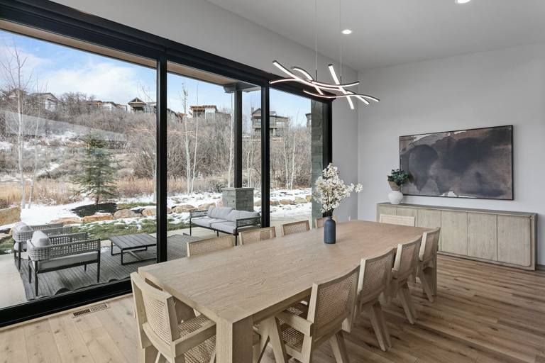 Dining 2, Family Friendly Ski House 5 Bedroom Home, Wasatch