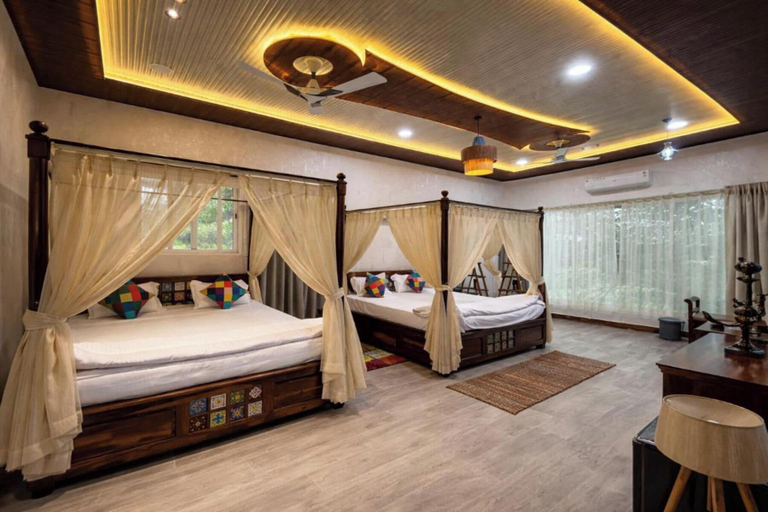 Room 5, The Golden View Farm & Resort, Dewas