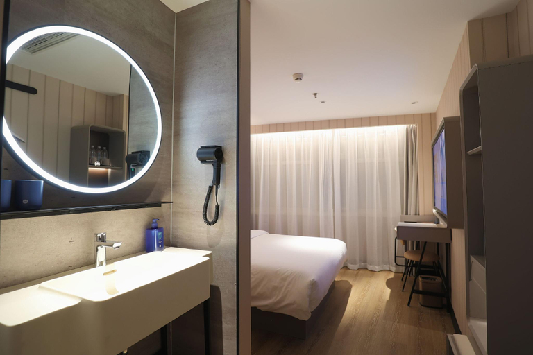 Bathroom 4, Hanting Hotel Beijing Lido Plaza Jiangtai West Metro Station, Beijing