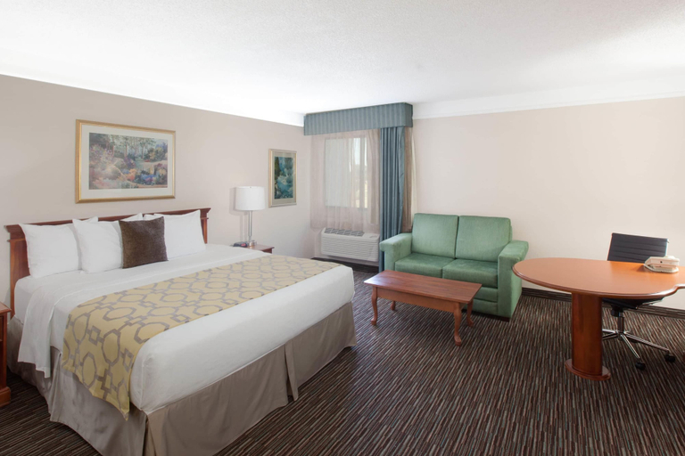 Bedroom 3, Baymont by Wyndham Texarkana, Miller